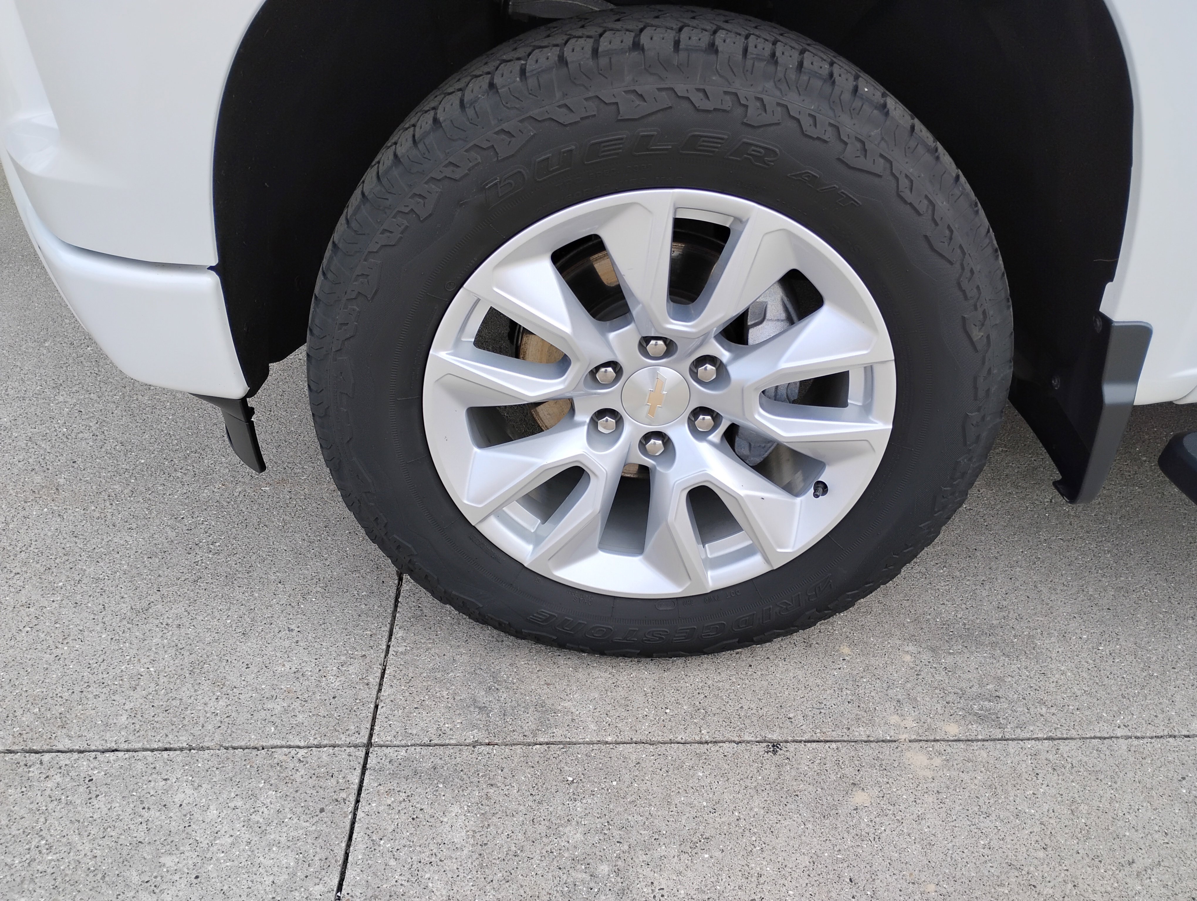 Used 2022 Chevrolet Silverado 1500 Custom AWD/4WD image 23