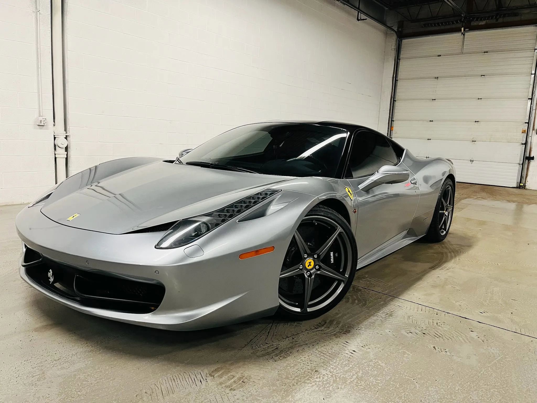 Used 2011 Ferrari 458 Italia Coupe image 1