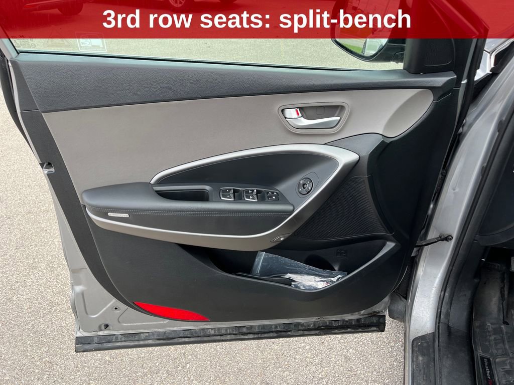 Used 2017 Hyundai Santa Fe SE w/ Cargo Package AWD/4WD image 12