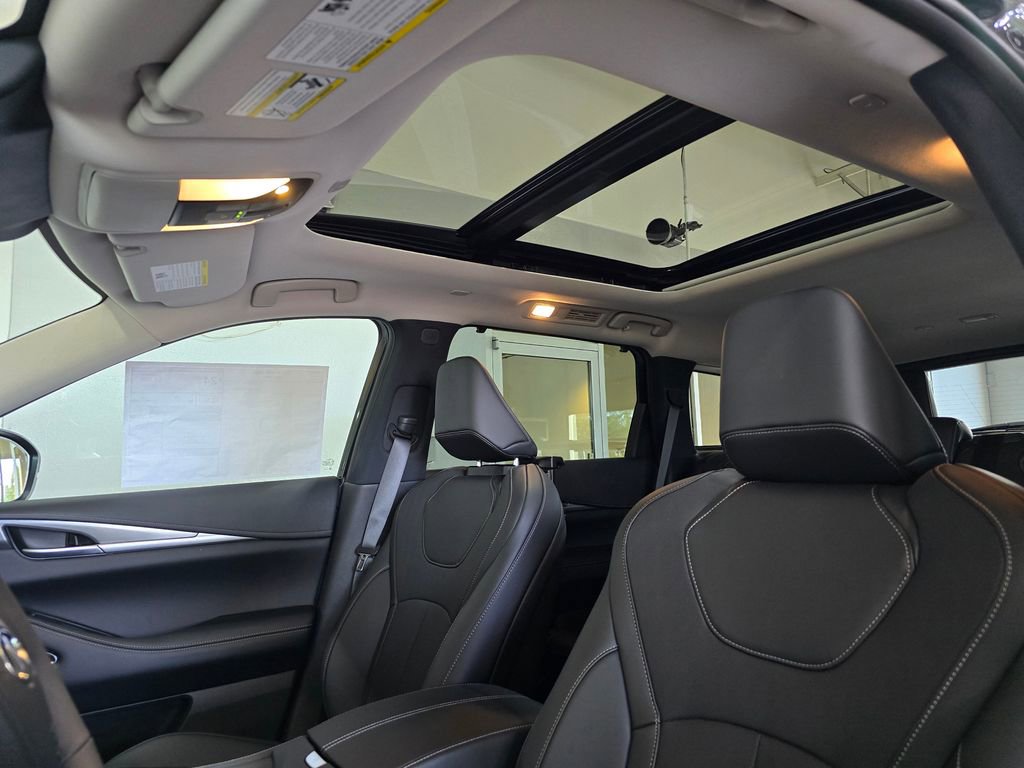 New 2026 INFINITI QX60 Luxe w/ Family Package image 22