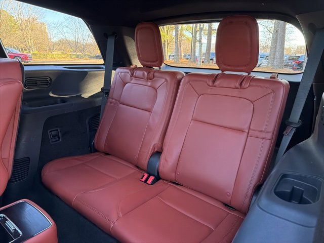 Used 2025 Lincoln Aviator Reserve w/ Equipment Group 201A image 23