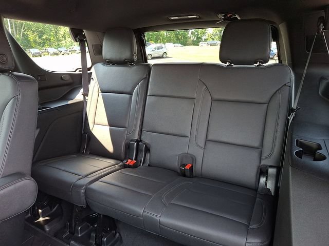 Used 2023 Chevrolet Tahoe Z71 w/ Luxury Package AWD/4WD image 11