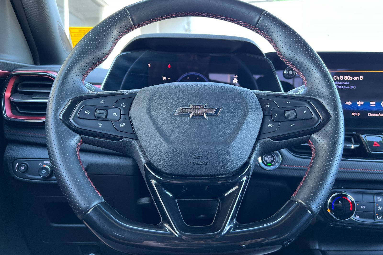 Used 2024 Chevrolet TrailBlazer RS image 20