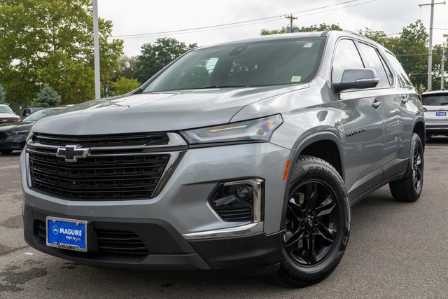 Used 2023 Chevrolet Traverse LT