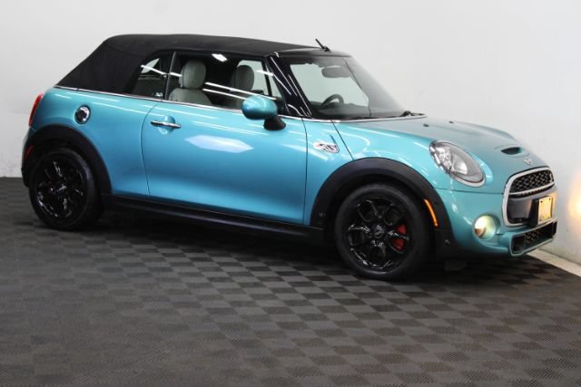 Used 2018 MINI Cooper S FWD image 3