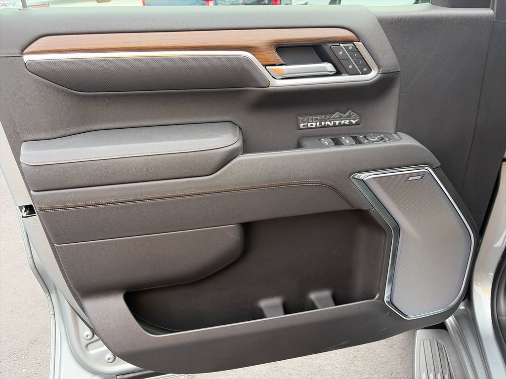 New 2026 Chevrolet Silverado 1500 High Country w/ Z71 Off-Road Package AWD/4WD image 16