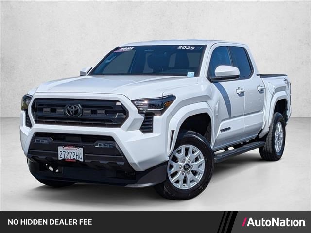Used 2025 Toyota Tacoma SR5 AWD/4WD image 1
