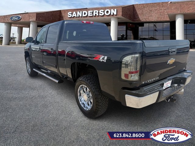 Used 2009 Chevrolet Silverado 2500 LTZ w/ Safety Package AWD/4WD image 5