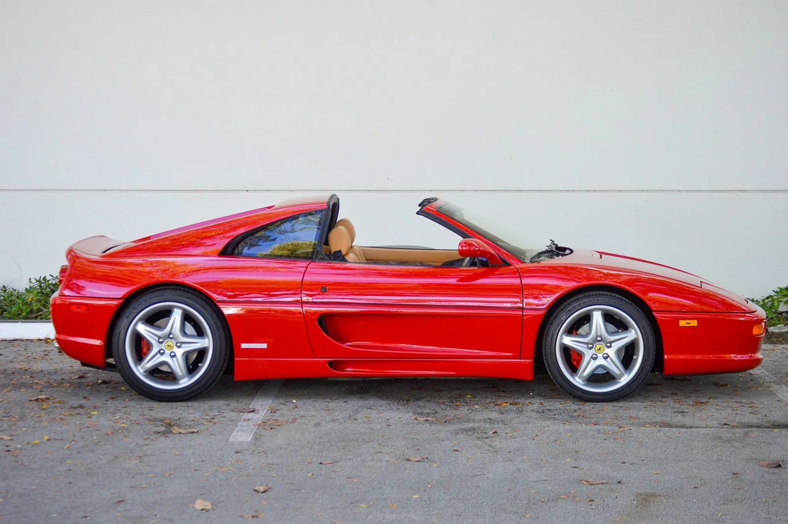Used 1998 Ferrari F355 GTS image 17