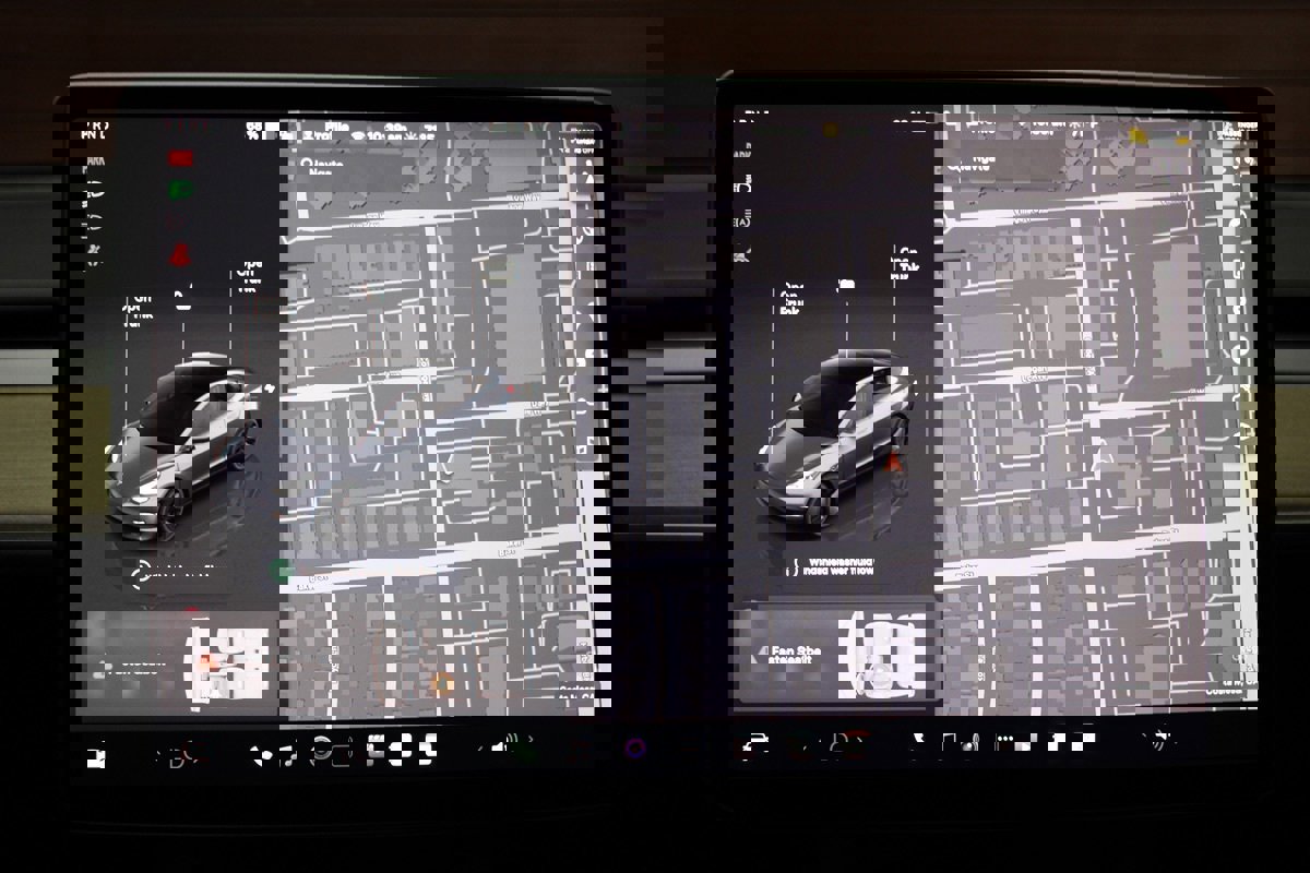 Used 2023 Tesla Model 3 Standard Range RWD image 31