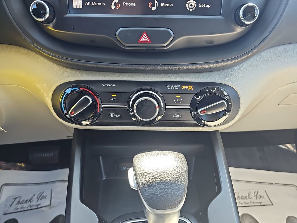 Used 2024 Kia Soul LX FWD image 23