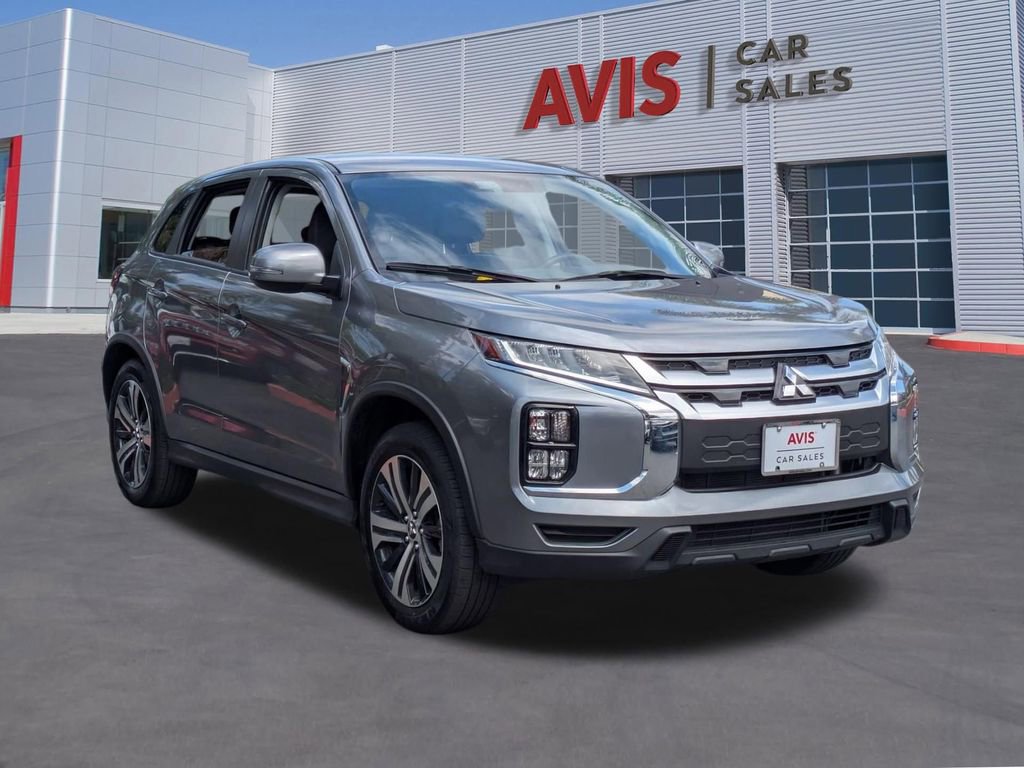 Used 2025 Mitsubishi Outlander Sport SE AWD/4WD image 3