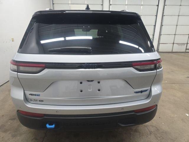 Used 2022 Jeep Grand Cherokee Trailhawk image 11