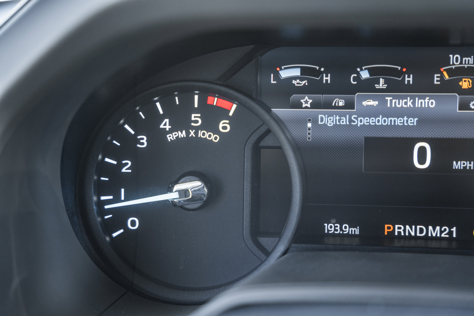 New 2026 Ford E-450 and Econoline 450 Super Duty w/ Power Equipment Group RWD image 40