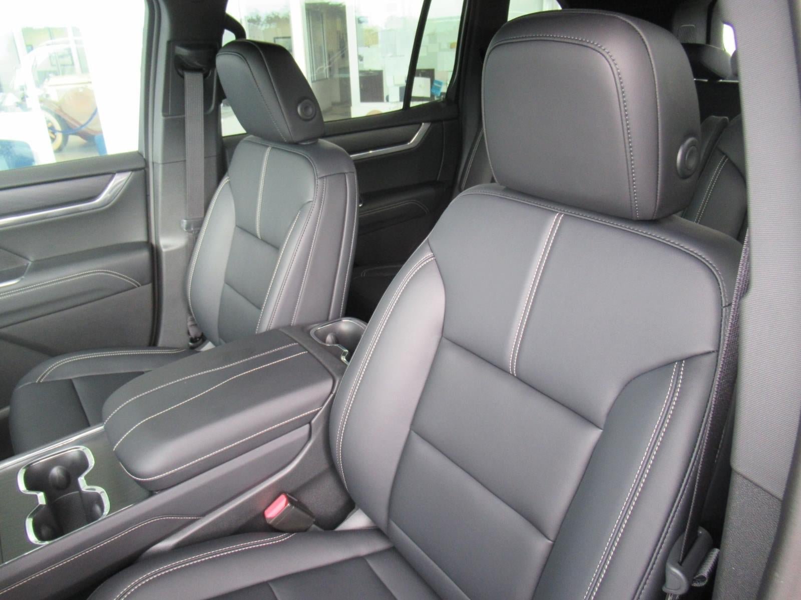 New 2026 GMC Acadia Elevation w/ Black Edition FWD image 17