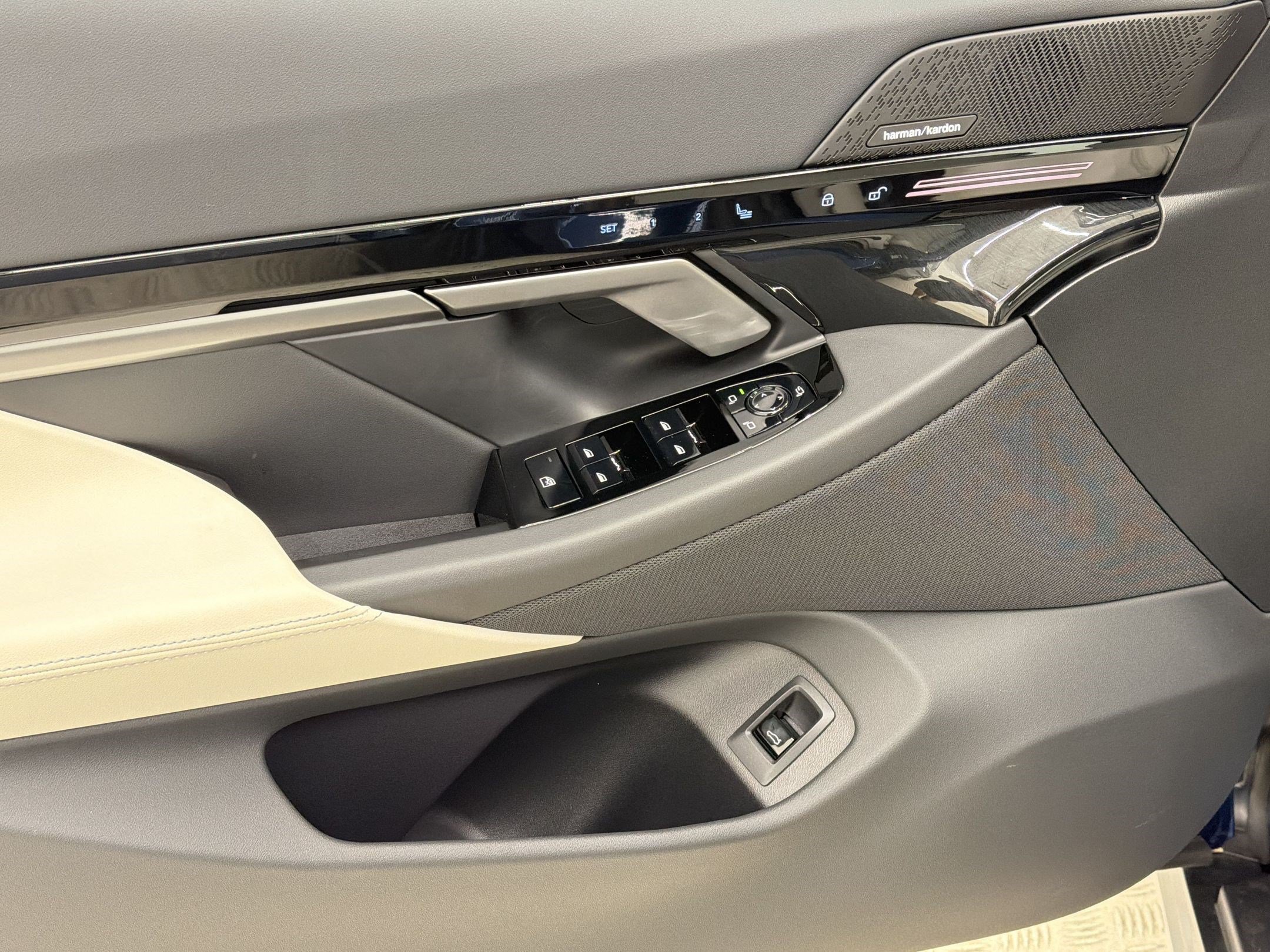 New 2026 BMW 530i RWD image 13