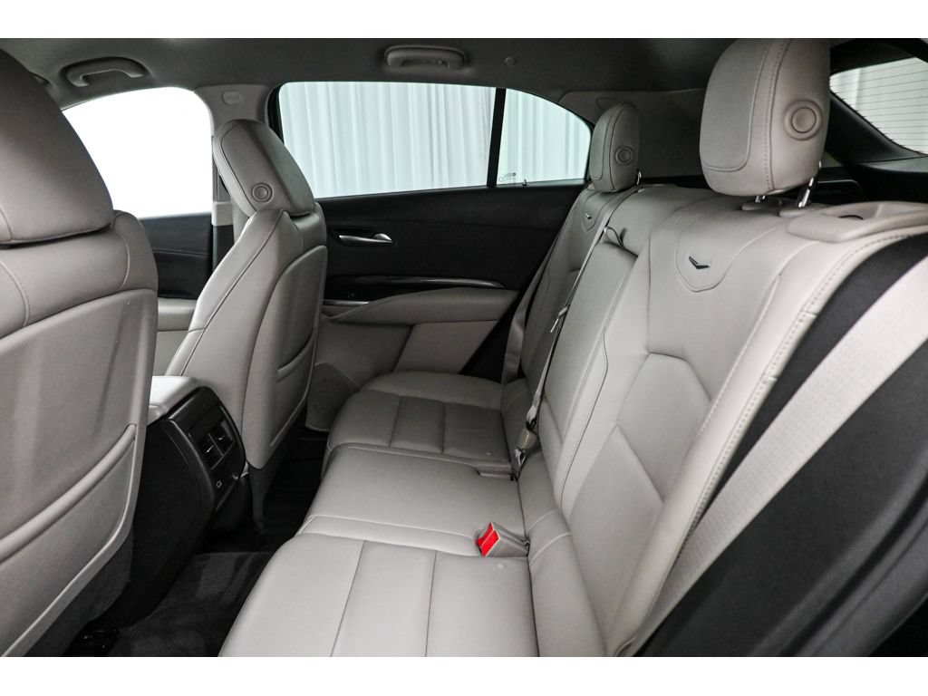 Certified 2023 Cadillac XT4 Premium Luxury AWD/4WD image 20