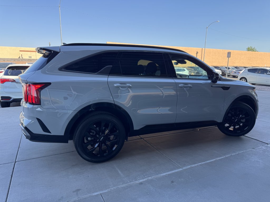 Used 2022 Kia Sorento SX FWD image 4