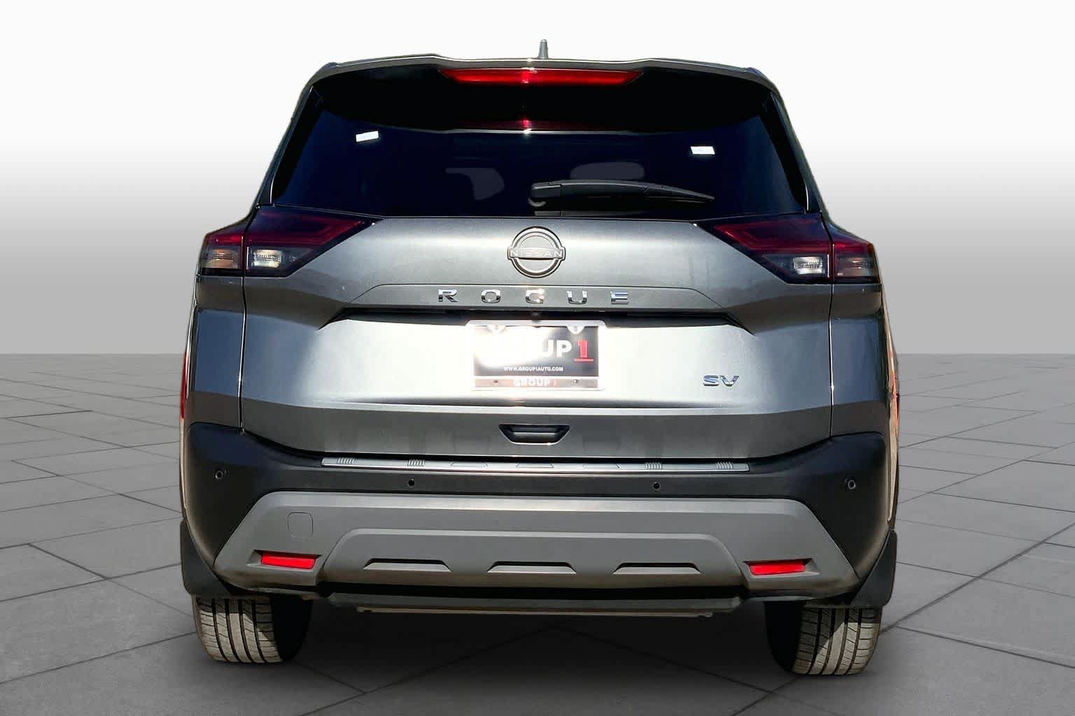 Used 2023 Nissan Rogue SV w/ SV Premium B Package FWD image 4