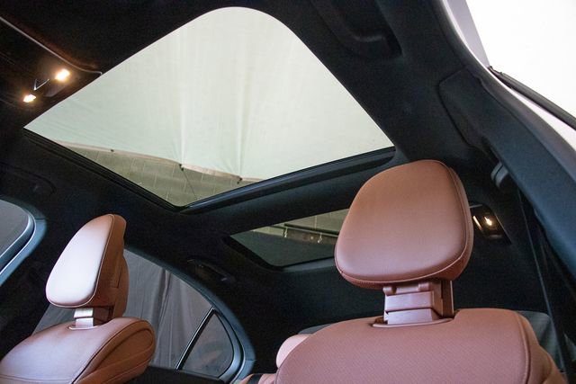 Used 2025 Mercedes-Benz C 300 4MATIC Sedan image 28