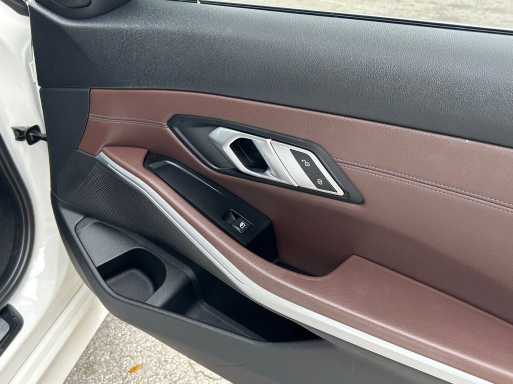 Used 2020 BMW 330i Sedan w/ Convenience Package image 34