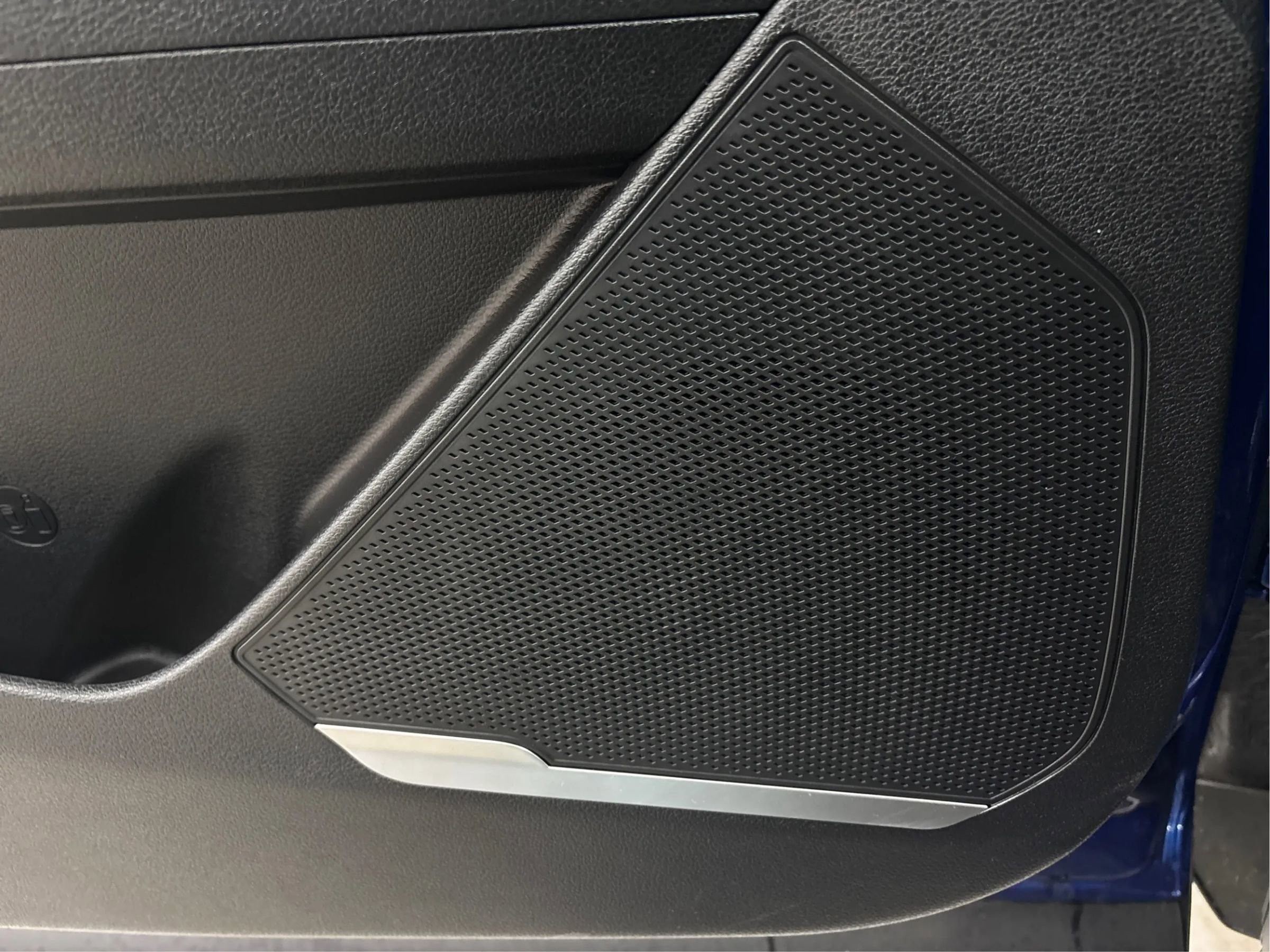 Used 2025 Kia Sportage X-Line w/ Premium Package image 41