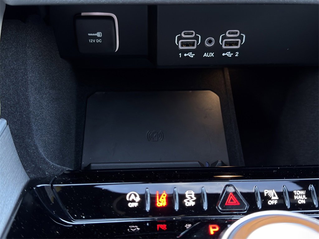 New 2025 Jeep Wagoneer Base image 15