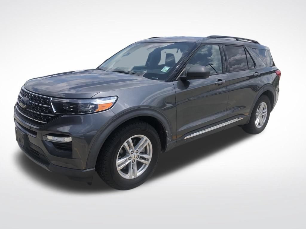 Used 2020 Ford Explorer XLT w/ Equipment Group 202A RWD image 4
