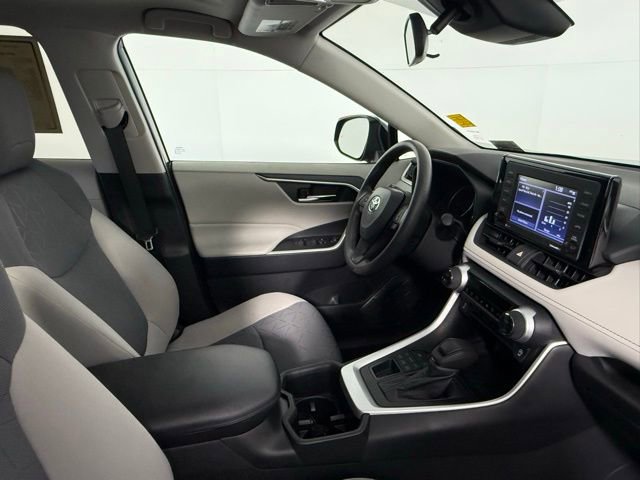 Used 2022 Toyota RAV4 XLE image 45