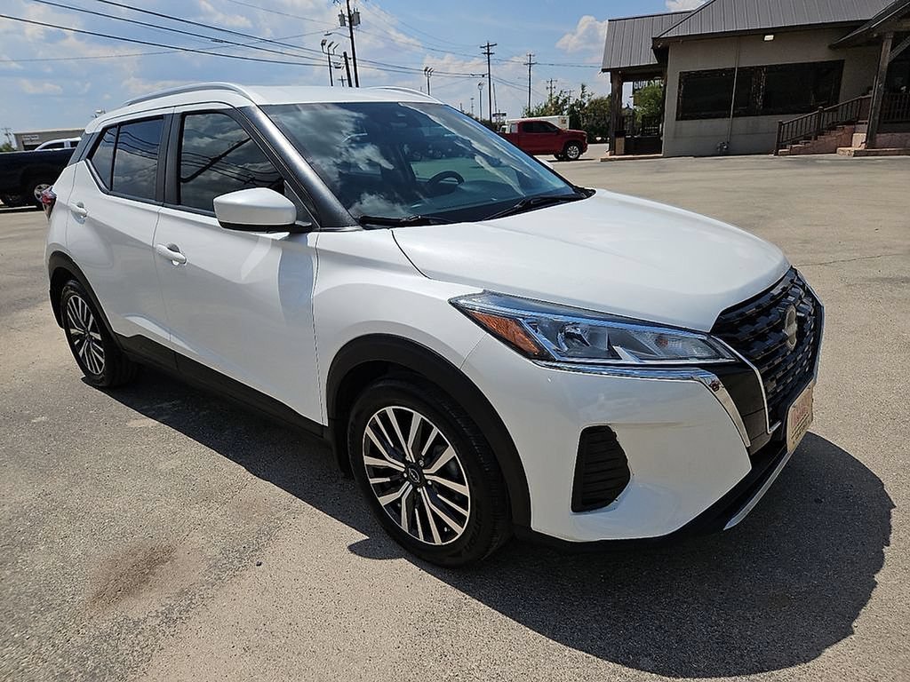 Used 2022 Nissan Kicks SV FWD image 10