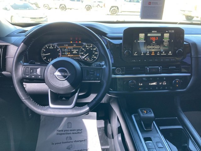 Used 2022 Nissan Pathfinder SL image 16