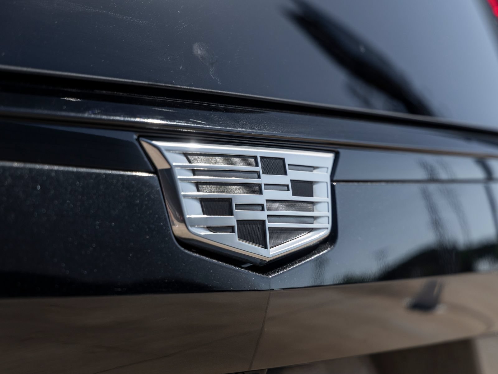 Used 2024 Cadillac Escalade ESV V AWD/4WD image 12