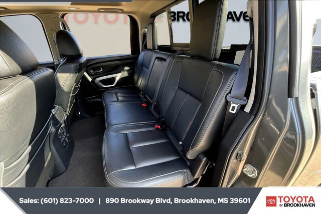 Used 2021 Nissan Titan SL w/ Moonroof Package image 19