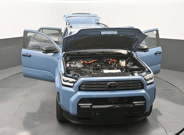 Used 2025 Toyota 4Runner Platinum AWD/4WD image 34