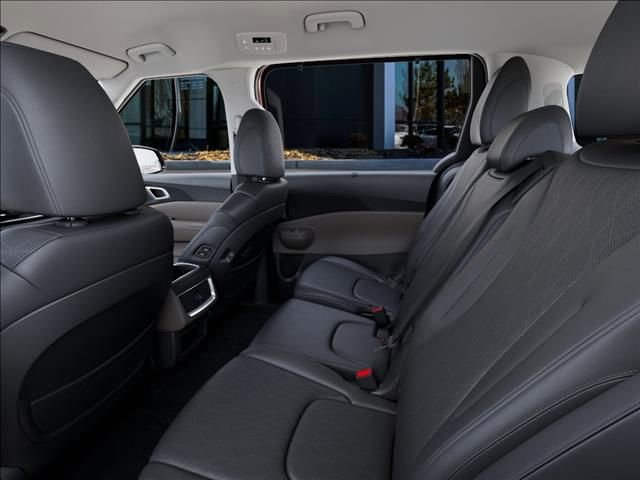 New 2026 Kia Carnival EX FWD image 18