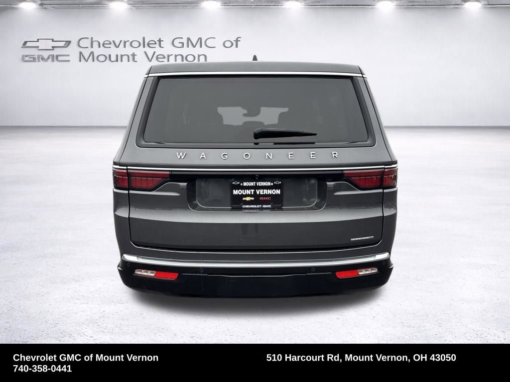 Used 2024 Jeep Wagoneer L Series II w/ Flexible Seating Group image 4