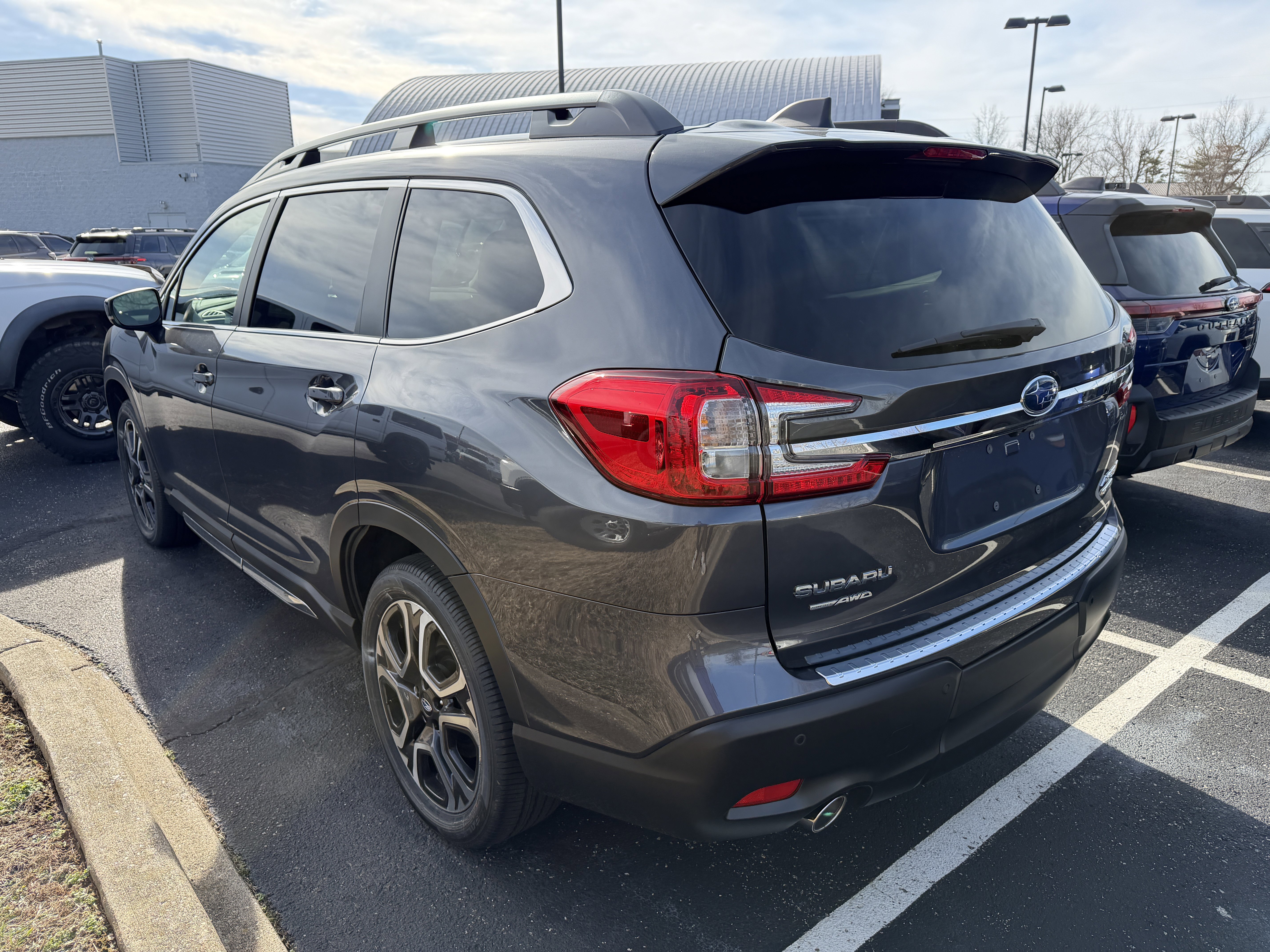 New 2026 Subaru Ascent Limited image 5