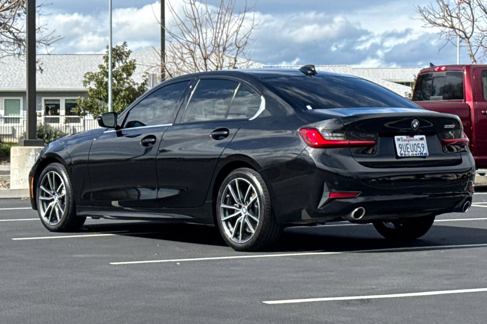 Used 2019 BMW 330i Sedan w/ Driving Assistance Package image 7