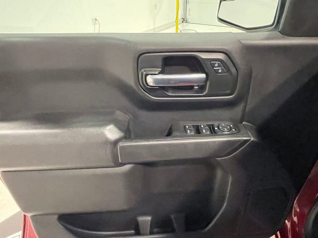 Used 2020 Chevrolet Silverado 1500 Custom w/ Custom Value Package image 18