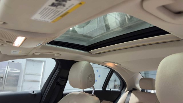 Used 2019 Mercedes-Benz C 300 Sedan image 31