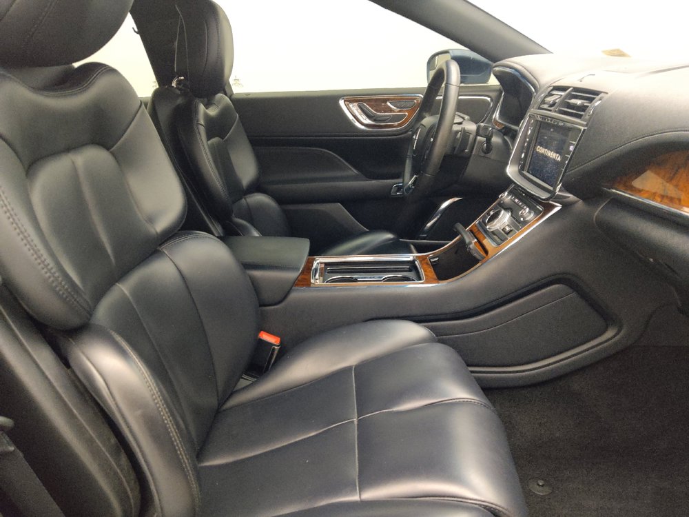 Used 2018 Lincoln Continental Premiere FWD image 21