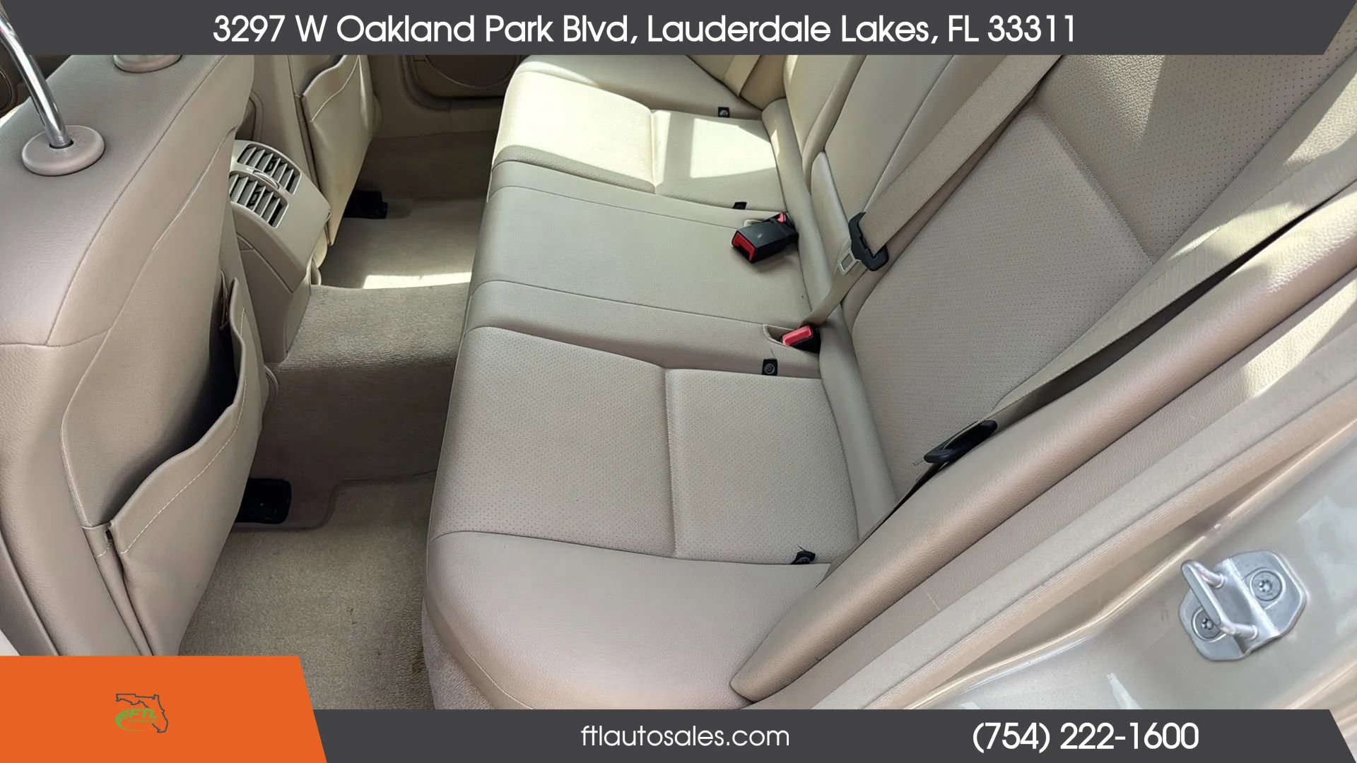 Used 2011 Mercedes-Benz C 300 Sedan image 28