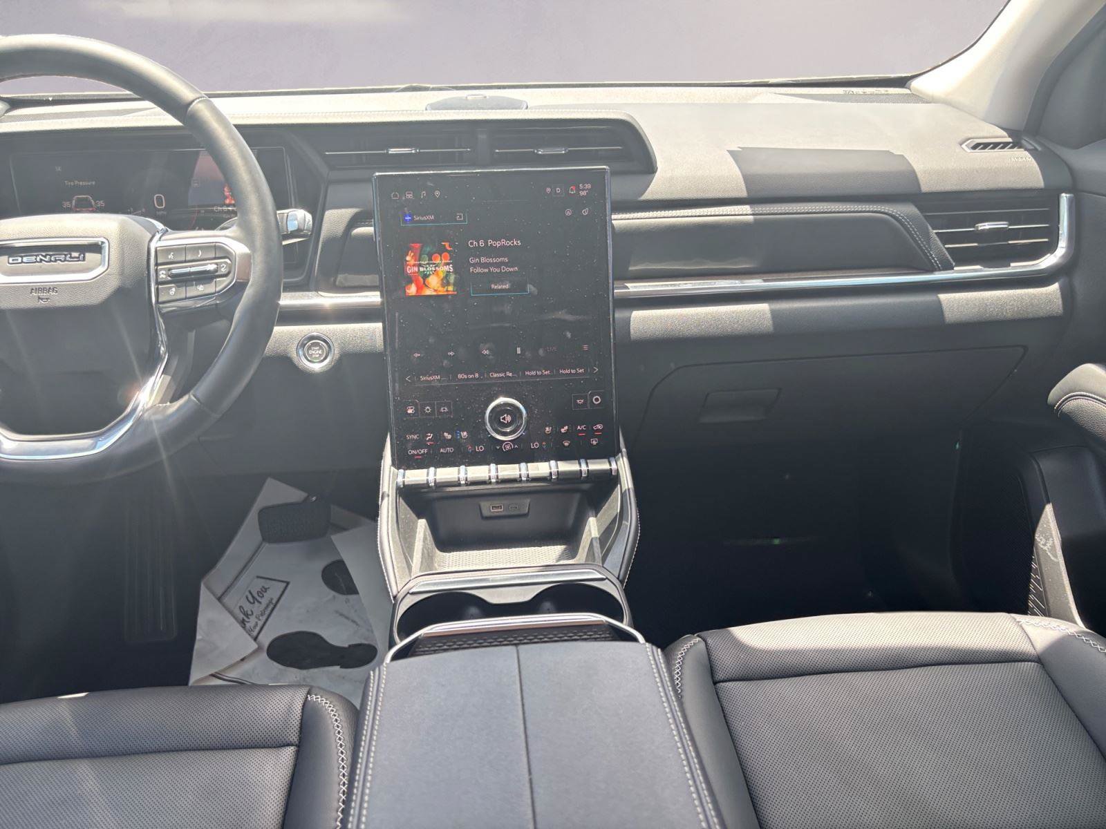Used 2026 GMC Terrain Denali AWD/4WD image 11