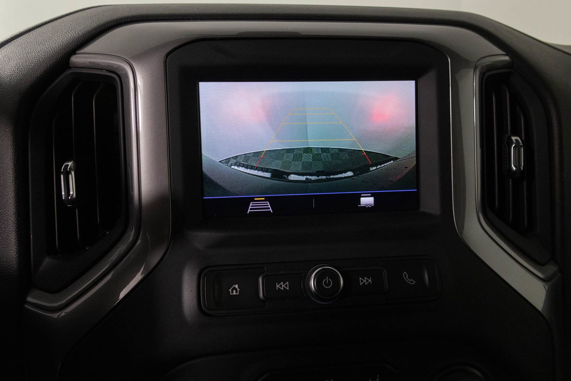 Used 2020 Chevrolet Silverado 2500 Custom w/ Custom Value Package image 7