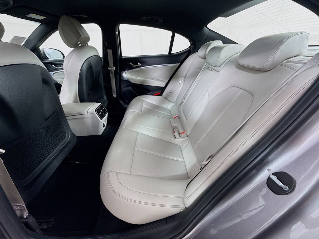 Used 2023 Genesis G70 2.0T AWD/4WD image 30