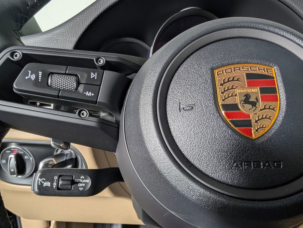 New 2026 Porsche Macan image 37