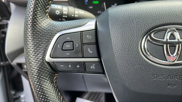 Certified 2024 Toyota Sienna XLE Woodland Edition image 12