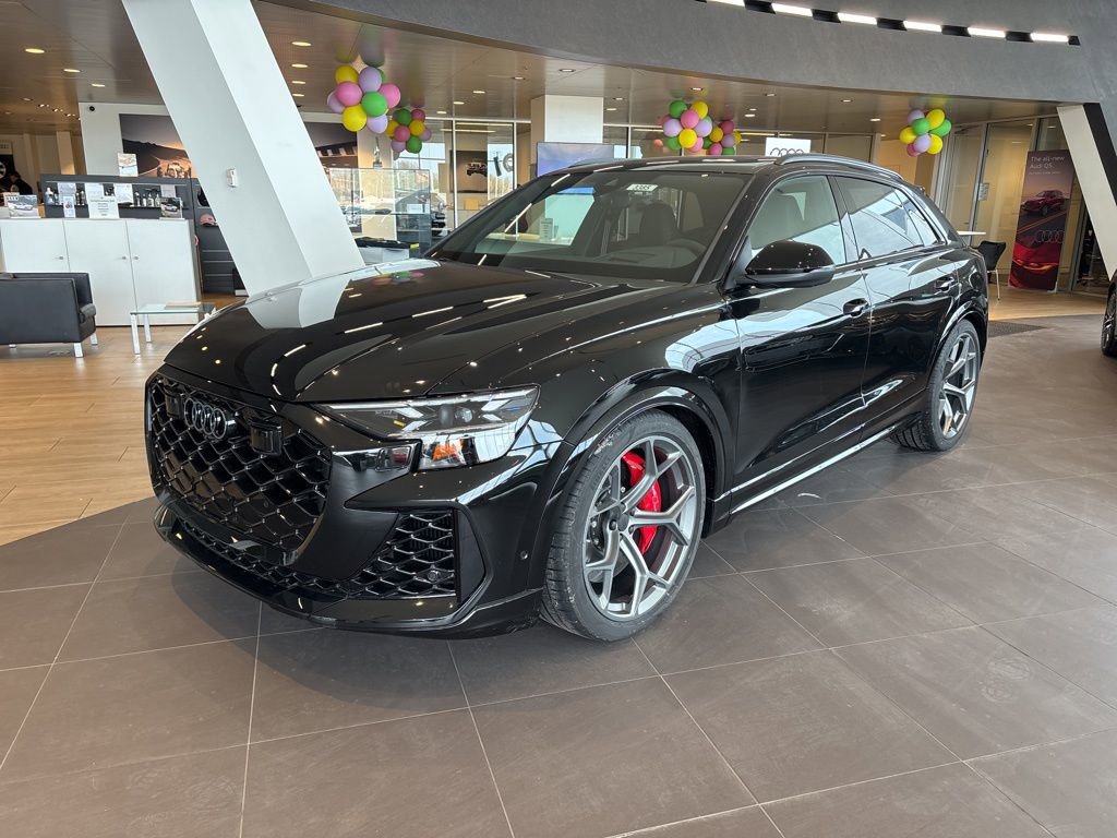 New 2026 Audi RS Q8 performance image 3