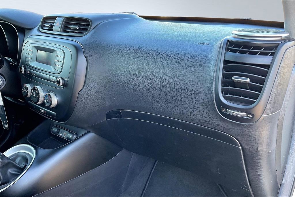 Used 2016 Kia Soul image 17