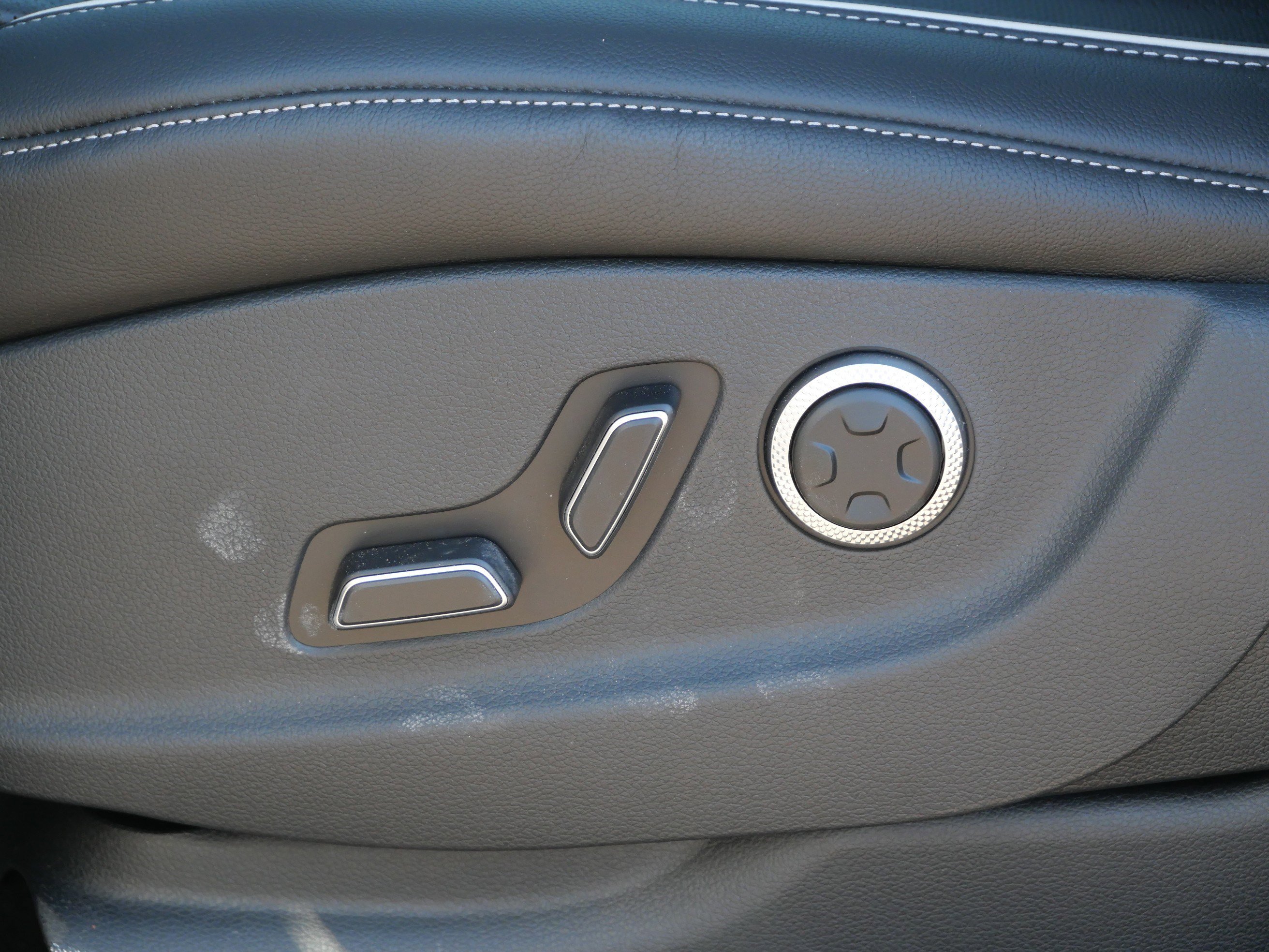 New 2026 Genesis GV80 2.5T Advanced image 7